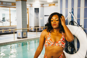 divatress-touchair-val-color2-pool